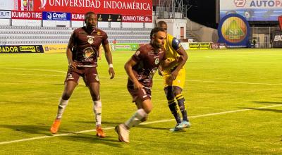 Los jugadores de Mushuc Runa celebran un gol en la Fecha 4 del cuadrangular de la Copa Ecuador, el 22 de septiembre de 2022.