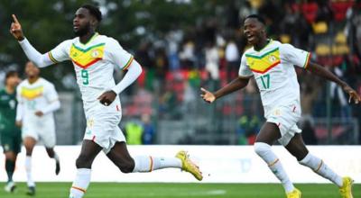 Los jugadores de Senegal festejan un gol ante Bolivia en el amistoso del 24 de septiembre de 2022.