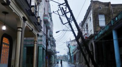 Fotografía de algunos de los destrozos dejados por el paso del huracán Ian, el 27 de septiembre de 2022, en Pinar del Río, Cuba.