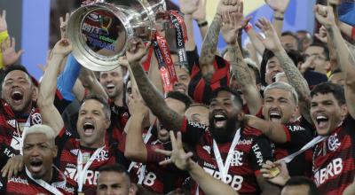 Los jugadores de Flamengo celebran el título de la Copa de Brasil, en Río de Janeiro, el 19 de octubre de 2022.