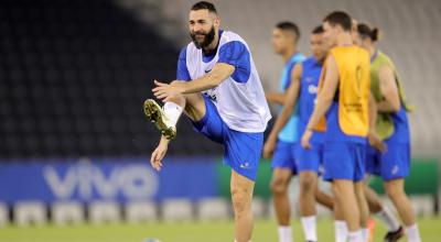 Karim Benzema durante el entrenamiento de la selección de Francia en Doha, Qatar, el 17 de noviembre de 2022.