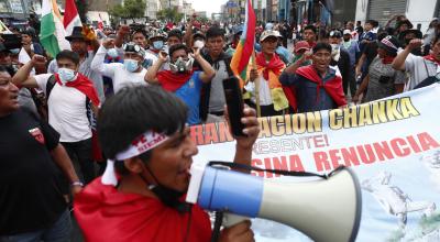 Decenas de personas participan en una nueva marcha antigubernamental. Lima, 21 de enero de 2023.