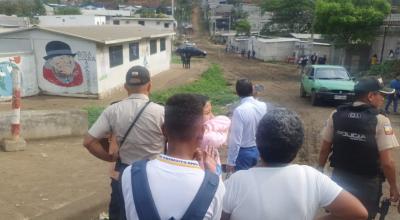 Exteriores de la Unidad Educativa Fiscal Tránsito Amaguaña, en el noroeste de Guayaquil. 26 de enero de 2023