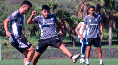 Jugadores de Emelec se entrenan durante la pretemporada del club, el 26 de enero de 2023.