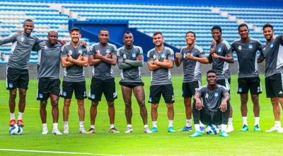 Jugadores de Emelec, durante un entrenamiento en el estadio George Capwell, el 9 de febrero de 2023.