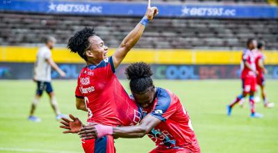 Los jugadores de El Nacional festejan un gol en la Fecha 2 ante Técnico Universitario, el 4 de marzo de 2023.