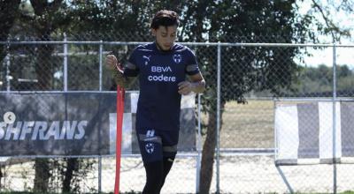 El jugador ecuatoriano del Monterrey, Joao Rojas, durante la práctica del 17 de enero de 2023.