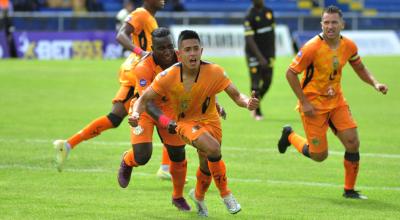 Anderson Naula festeja el gol de Libertad ante Aucas, el 1 de abril de 2023. 