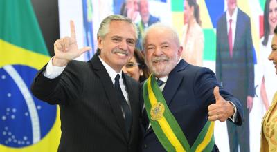 El presidente argentino, Alberto Fernández, y el presidente brasileño, Lula da Silva, el 1 de enero de 2023.