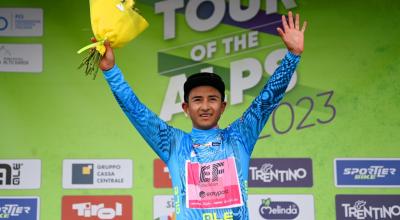 Al final de la cuarta etapa, Alexander Cepeda se mantiene como rey de la montaña del Tour de los Alpes, el 20 de abril de 2023. 