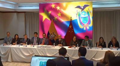 Firma del acuerdo comercial entre Ecuador y China, el 10 de mayo de 2023. 