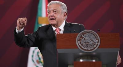 El presidente de México, Andrés Manuel López Obrador avaló la compra por parte del magnate Carlos Slim de acciones de la empresa Talos para explotar el yacimiento petrolero Zama, ubicado en el Golfo de México. Carso (Grupo de Carlos Slim) se asociará con Pemex para extraer el petróleo.