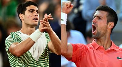 Carlos Alcaraz y Novak Djokovic, durante partidos de Roland Garros en 2023.
