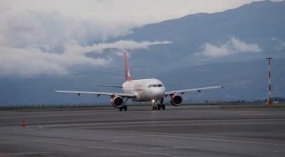 Salida de un vuelo de Avianca en el Aeropuerto Internacional Mariscal Sucre, de Quito, en marzo de 2023.