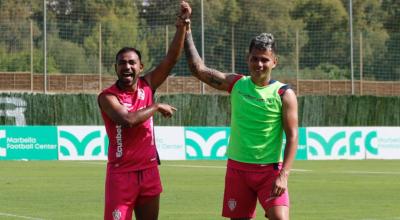 Junior Sornoza y Jordy Alcívar, durante un entrenamiento de Independiente del Valle en Marbella, el 12 de julio de 2023.