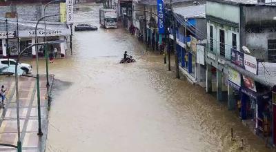 Un sector de Flavio Alfaro en Manabí, completamente inundado, en las lluvias del pre arribo de El Niño a Ecuador, el 12 de julio de 2023. 