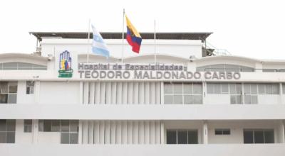 Fachada del Hospital Teodoro Maldonado Carbo, en Guayaquil.