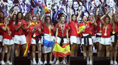 Las jugadoras de España celebraron el título mundial, en Madrid, el 22 de agosto de 2023. 