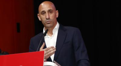 Luis Rubiales, presidente de la RFEF, habla durante una asamblea en Madrid, el 25 de agosto de 2023.