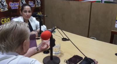 Captura del video de la entrevista de Luisa González en una radio de Machala.