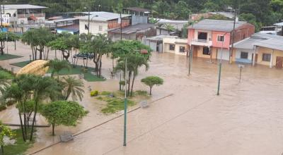 Inundación en el cantón Flavio Alfaro, en Manabí, el 12 de julio de 2023. Imagen referencial.