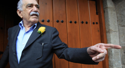 Gabriel García Márquez afuera de su residencia en Ciudad de México en 2014.