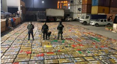 Bloques de cocaína incautada en el Puerto de Guayaquil, Ecuador.