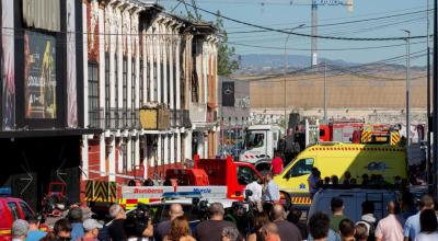 Ambulancias en la zona del incendio de dos discotecas en Murcia, España, el 1 de octubre de 2023.