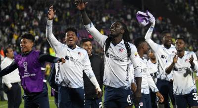 Los jugadores de Liga de Quito festejan la clasificación a la final de la Copa Sudamericana, el 4 de octubre de 2023. 