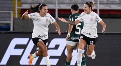 Millene de Corinthians celebra su gol en la final de la Copa Libertadores femenina ante Palmeiras, el 21 de octubre de 2023.