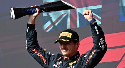 Max Verstappen celebrando una victoria más el domingo 22 de octubre.