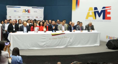 Rueda de prensa de la Asociación de Municipalidades Ecuatorianas, el 6 de noviembre de 2023, en Quito. 