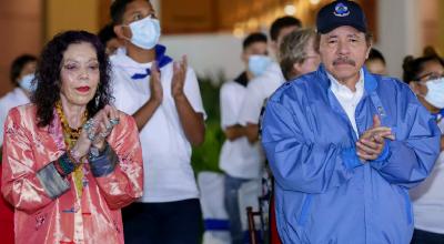 El presidente de Nicaragua, Daniel Ortega, y su esposa, la vicepresidenta Rosario Murillo, en un acto en noviembre de 2021.