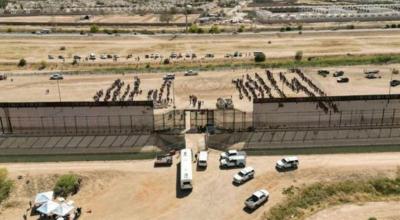 Vista general de la valla fronteriza entre México y Estados Unidos a la altura de la localidad de El Paso (Texas), en mayo de 2023.