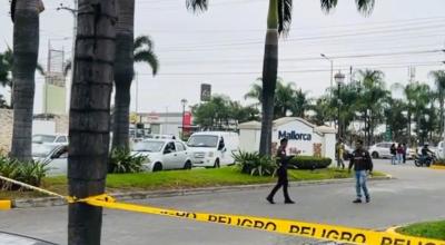 Exteriores de la urbanización en la vía a Salitre, Guayas, donde ocurrió una muerte violenta, el 17 de noviembre de 2023.