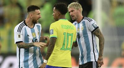 Messi discute con Rodrygo durante el Brasil-Argentina del pasado 21 de noviembre de 2023.