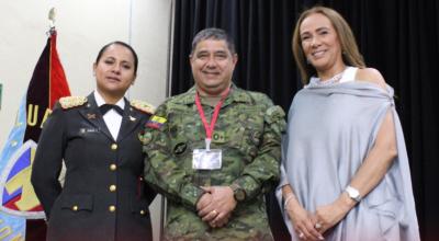 Lucía Vallecilla (d), junto a miembros del directorio de El Nacional, el 15 de septiembre de 2023.