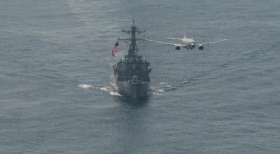 Foto referencial del buque norteamericano USS Carney, atacado en el Mar Rojo.