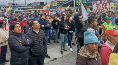 Más de 5.000 personas participaron en la marcha por la paz en Pelileo, Tungurahua, el 5 de diciembre de 2023.