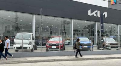 Local de la marca Kia en la avenida Francisco de Orellana, Guayaquil. Noviembre de 2023.