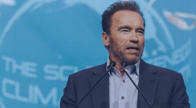 Arnold Schwarzenegger mantiene una fundación que trabaja en proyectos climáticos.