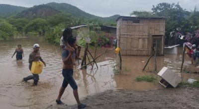 Desbordamiento del río Buena Vista en Puerto López, Manabí. 19 de febrero de 2024