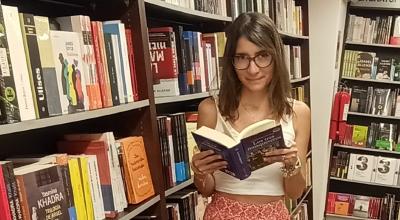 Lorena Ballesteros, la ecuatoriana que lee cien libros al año.