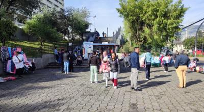 Pacientes en las afueras del hospital Eugenio Espejo de Quito, el 27 de febrero de 2024.