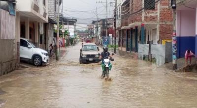 El agua de la lluvia se acumuló en varios sectores de Manta, en Manabí, el 28 de febrero de 2024.