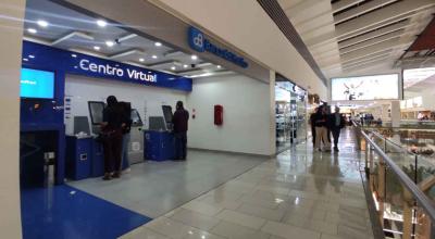 Imagen referencial de una agencia bancaria en el norte de Quito.