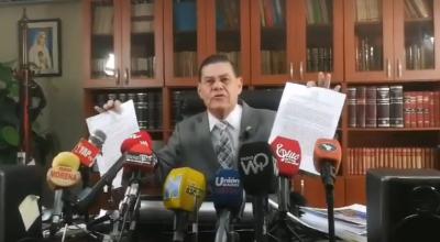 Fernando Rosero, abogado, en una rueda de prensa en marzo de 2024.