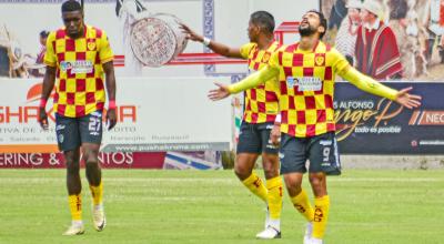 Jeison Medina celebra su gol en el partido de Aucas ante Mushuc Runa, el 30 de marzo de 2024.