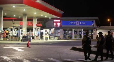 Una gasolinera de Guayaquil. Los nuevos precios de las gasolinas Extra y Ecopaís están vigentes desde el 1 de abril de 2024.