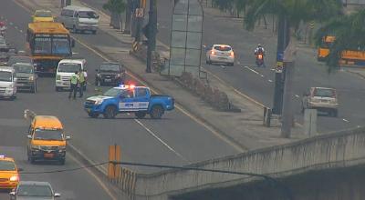 Foto referencial de un cierre parcial en la avenida 25 de Julio, durante febrero de 2024.